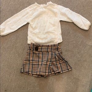 Zara Plaid skort/Cream Blouse Outfit